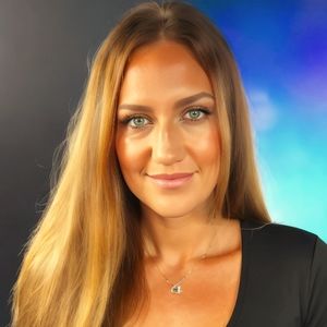 Meet your Posher, Cyrena